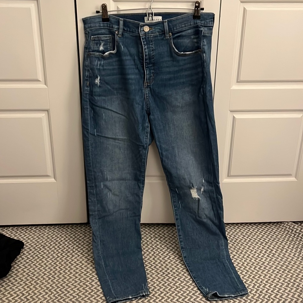 Light wash high waist skinny stretchy & comfy jeans!